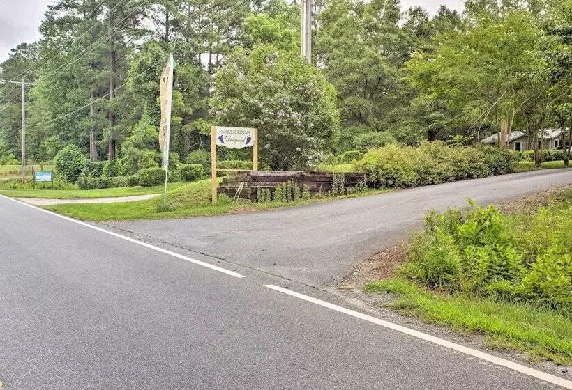 Mill Spring Cabin Near Parker Binns Winery!