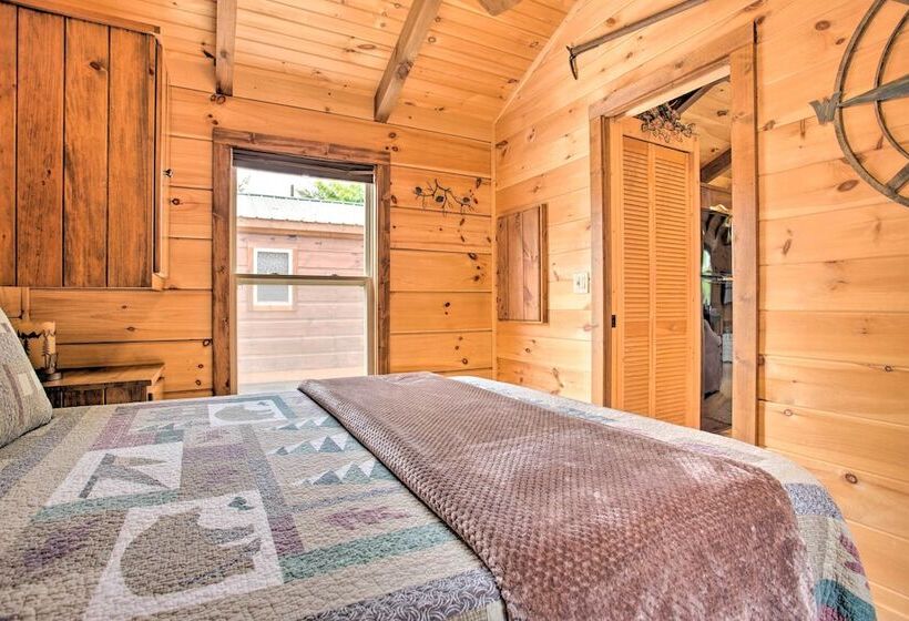 Mill Spring Cabin Near Parker Binns Winery!