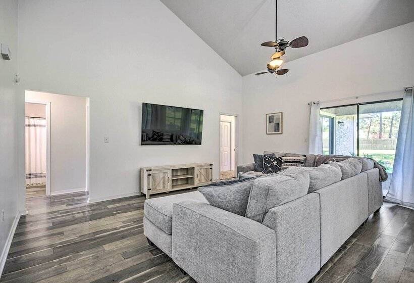 Navarre Home W/ Game Area + Screened In Porch