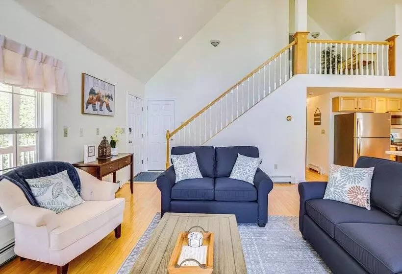 Conway Home W/ Game Room: 5 Private Beaches