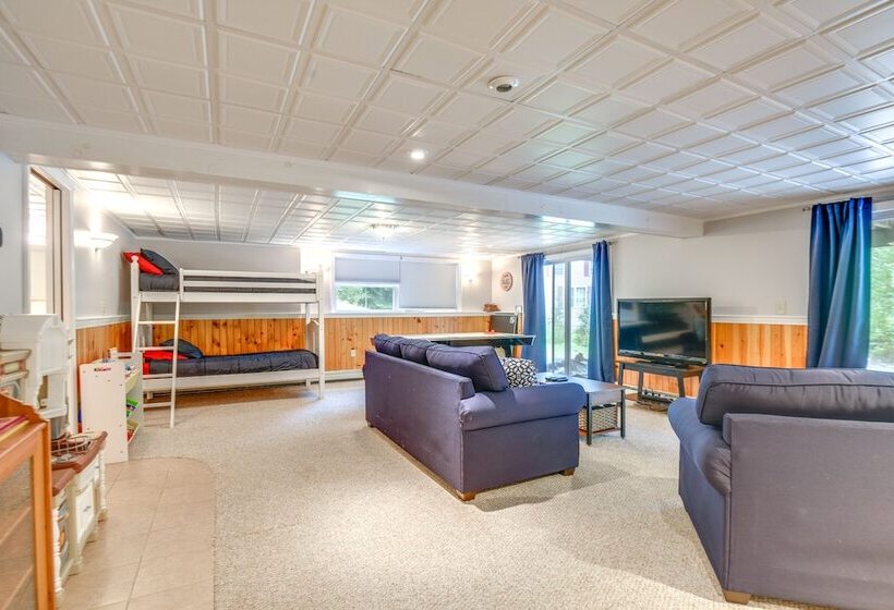 Conway Home W/ Game Room: 5 Private Beaches