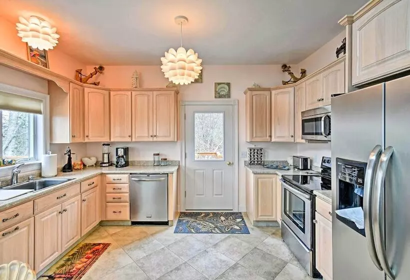 Oceanfront Sullivan Cottage On 6 Acres W/kayak!