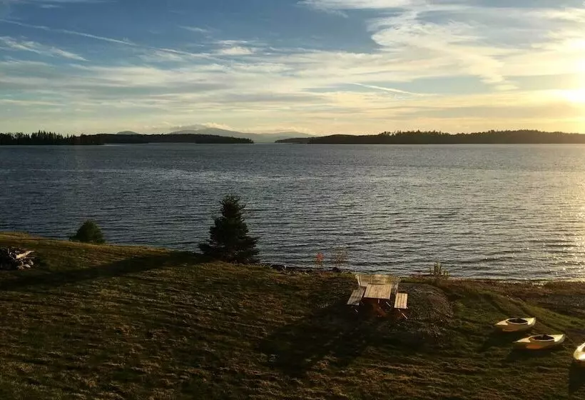 Oceanfront Sullivan Cottage On 6 Acres W/kayak!