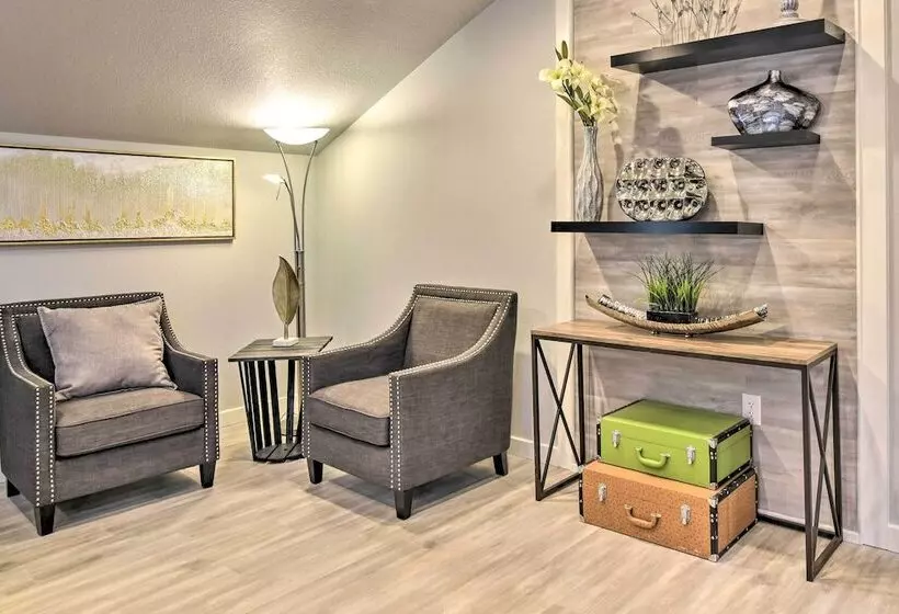 Oregon City Abode ~ 23 Mi To Dtwn Portland!