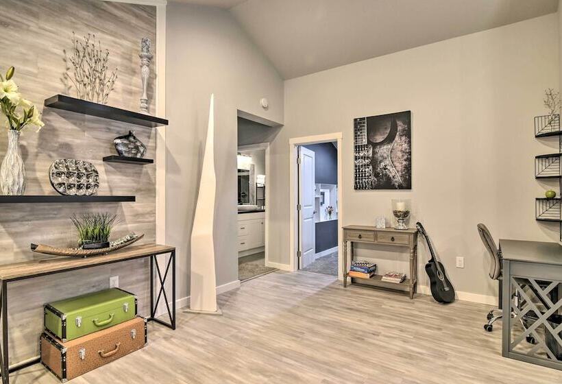 Oregon City Abode ~ 23 Mi To Dtwn Portland!