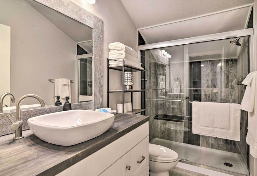 Oregon City Abode ~ 23 Mi To Dtwn Portland!