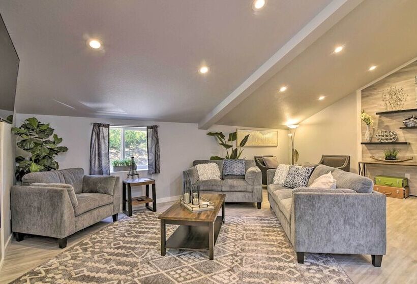 Oregon City Abode ~ 23 Mi To Dtwn Portland!