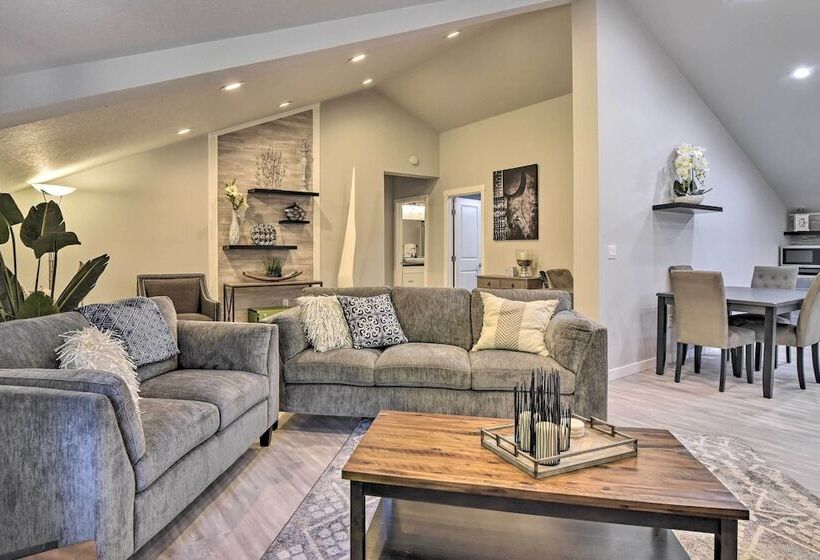 Oregon City Abode ~ 23 Mi To Dtwn Portland!