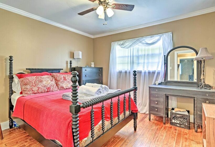 Oxford Home On Private Land < 7 Mi To Dtwn!