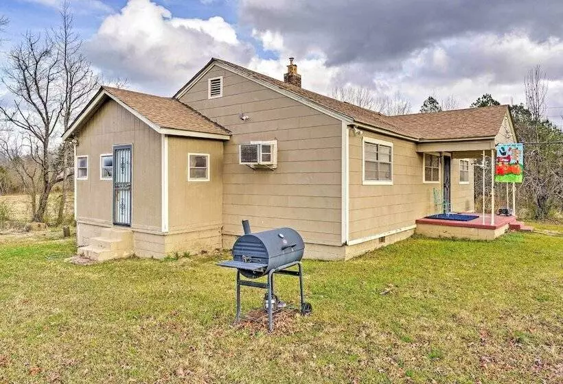 Oxford Home On Private Land < 7 Mi To Dtwn!