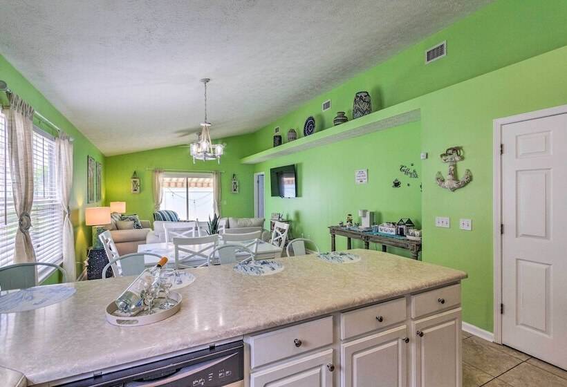 Pcb Retreat W/ Patio & Grill < 1 Mi To Beach!