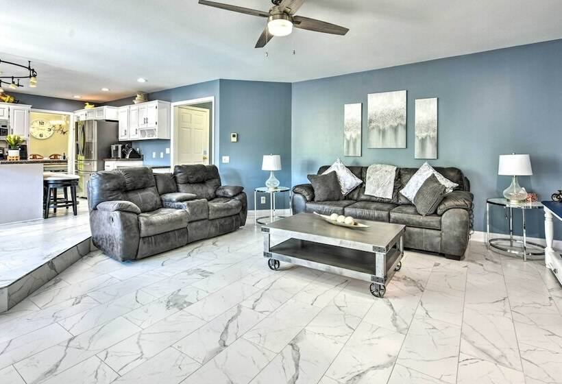 Pet Friendly Maple Grove Gem W/ Private Yard!