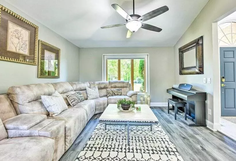 Pet Friendly Maple Grove Gem W/ Private Yard!