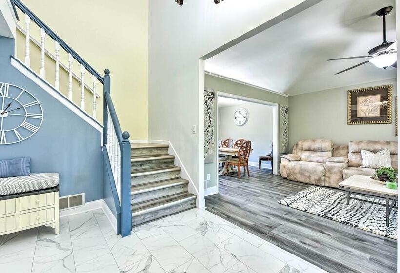 Pet Friendly Maple Grove Gem W/ Private Yard!