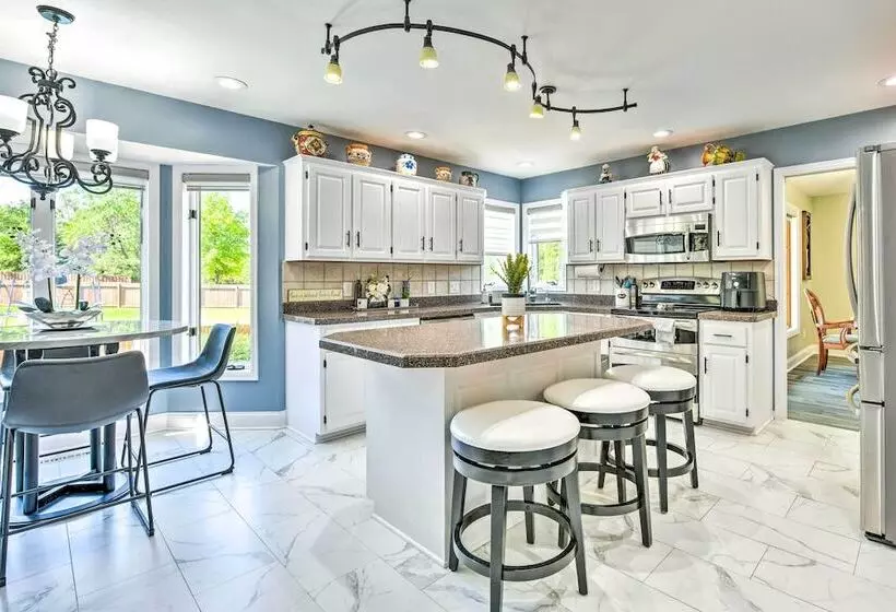 Pet Friendly Maple Grove Gem W/ Private Yard!