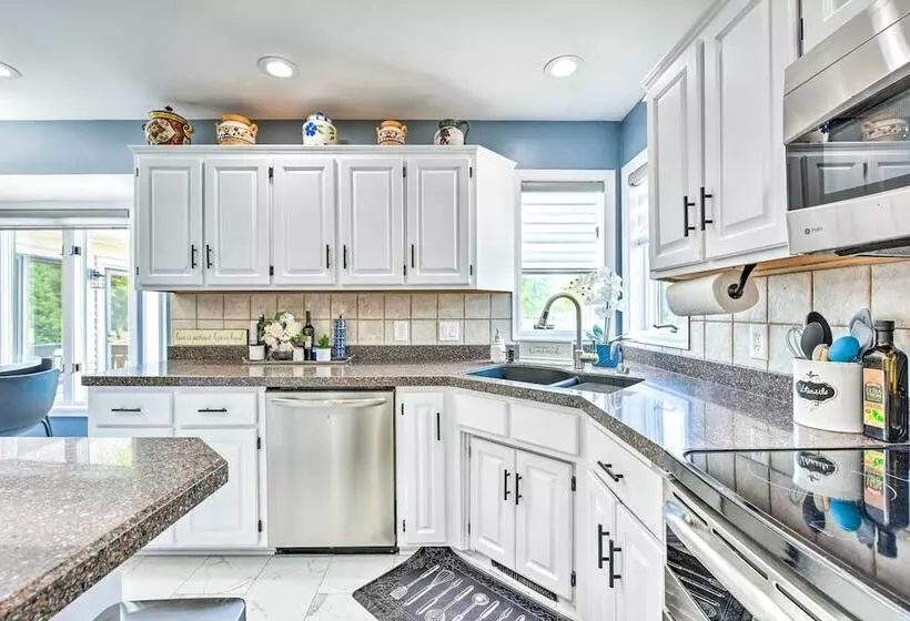 Pet Friendly Maple Grove Gem W/ Private Yard!