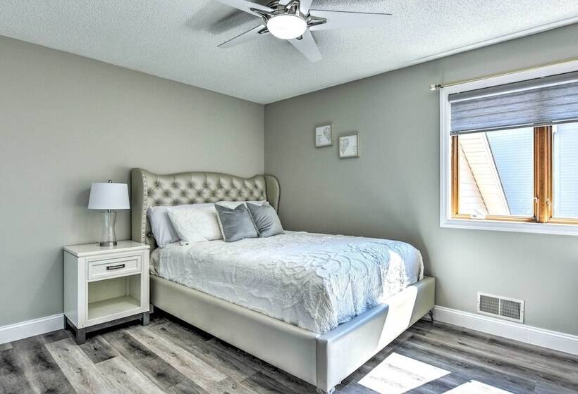 Pet Friendly Maple Grove Gem W/ Private Yard!