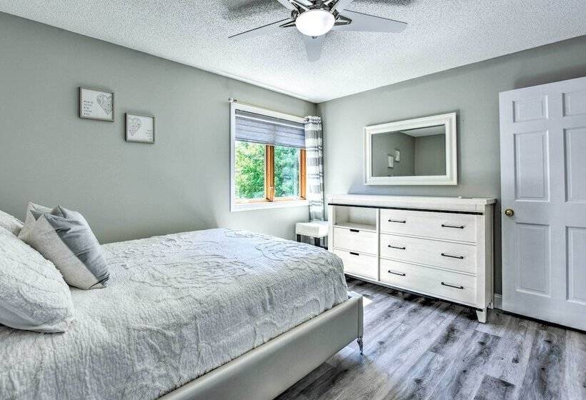 Pet Friendly Maple Grove Gem W/ Private Yard!