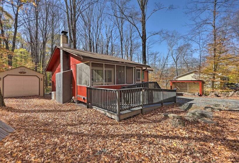 Arrowhead Lake Amenities: Quaint Home W/ Fireplace