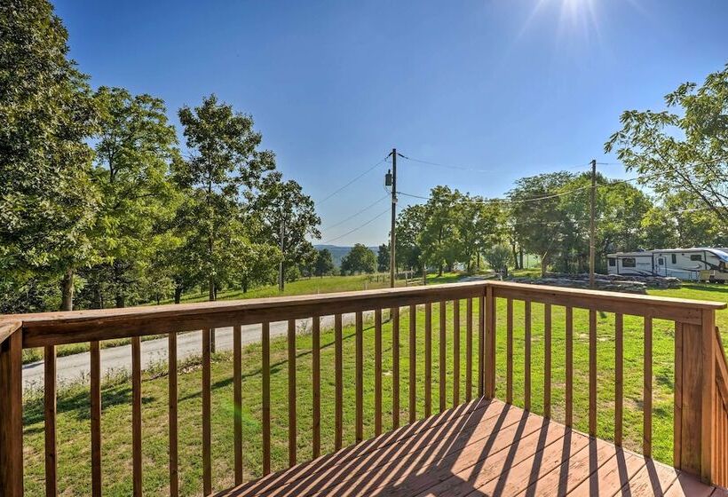 Quiet & Cozy Omaha Cabin ~ 20 Mi To Branson!