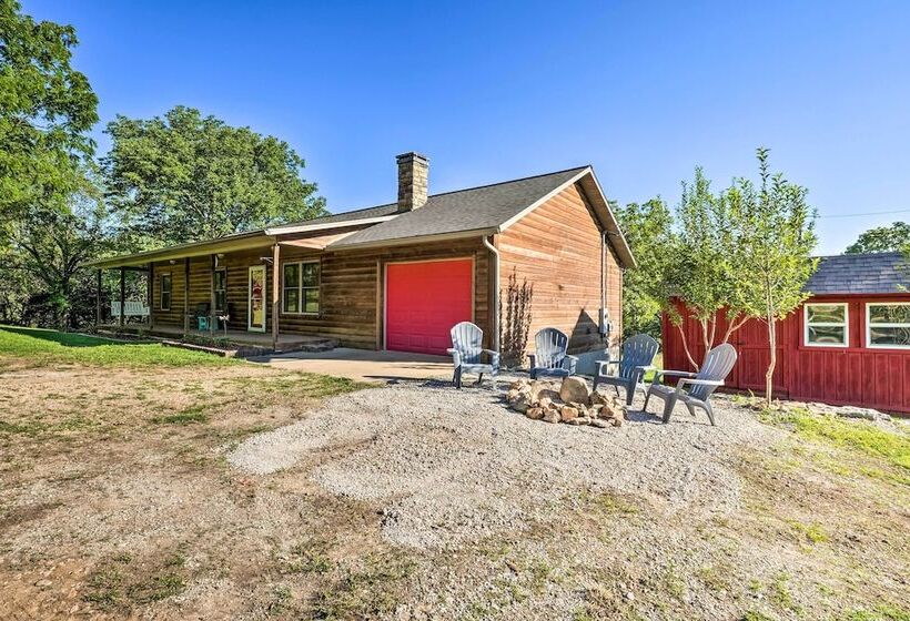 Quiet & Cozy Omaha Cabin ~ 20 Mi To Branson!