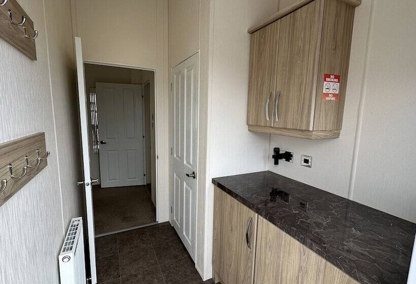 منتجع Escape Holidays Limited