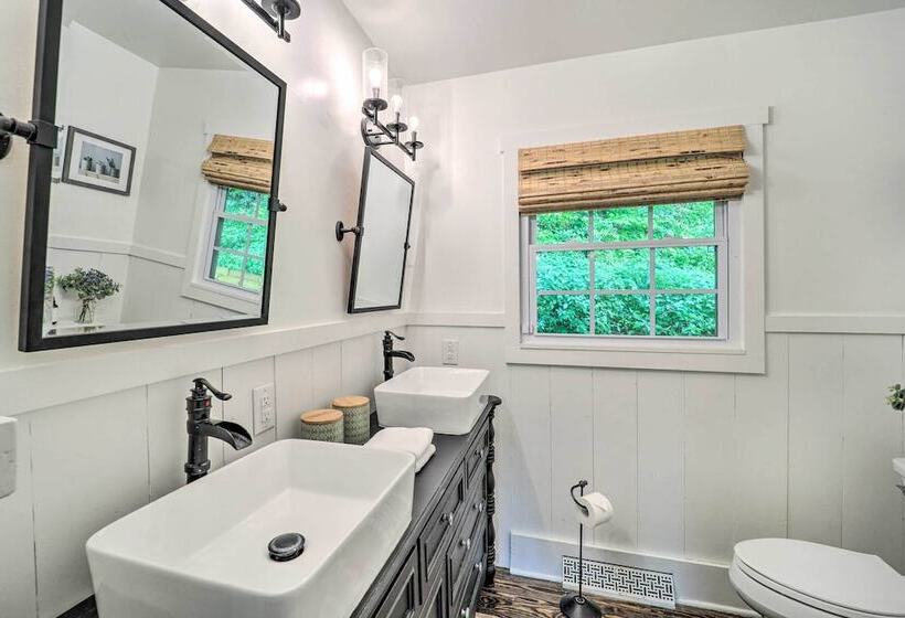 Riverfront Sugar Grove Home: Hot Tub & Views!