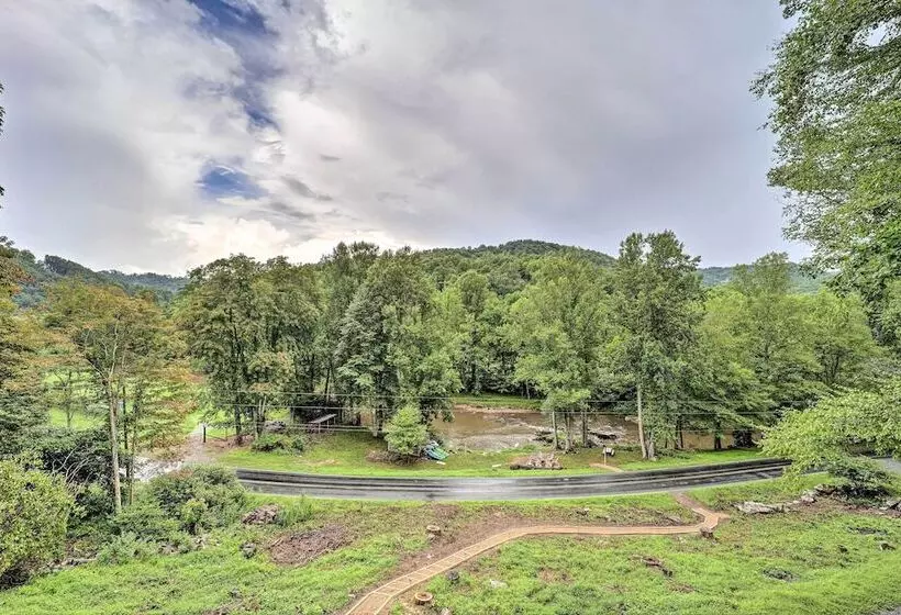 Riverfront Sugar Grove Home: Hot Tub & Views!