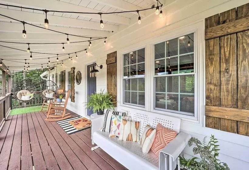 Riverfront Sugar Grove Home: Hot Tub & Views!