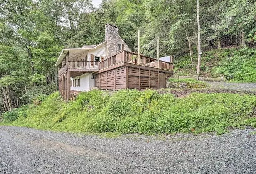 Riverfront Sugar Grove Home: Hot Tub & Views!