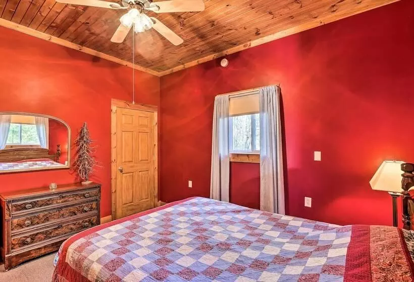 Secluded Bear Lake Getaway W/ Fire Pit & Porch!