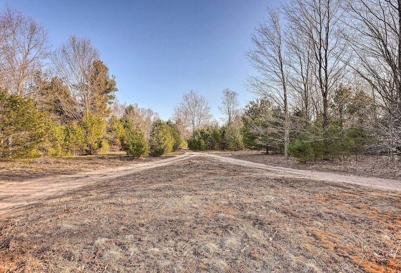 Secluded Bear Lake Getaway W/ Fire Pit & Porch!