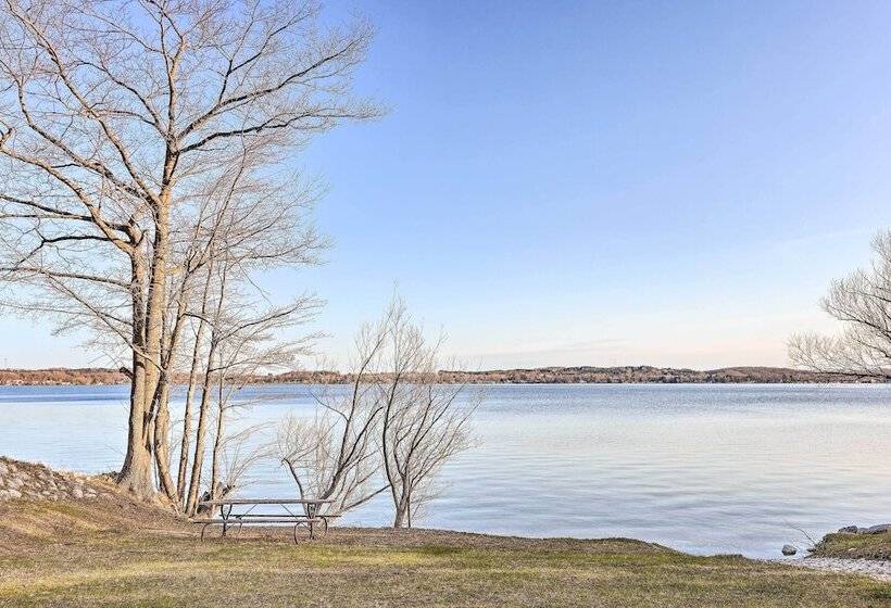 Secluded Bear Lake Getaway W/ Fire Pit & Porch!
