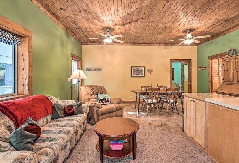 Secluded Bear Lake Getaway W/ Fire Pit & Porch!