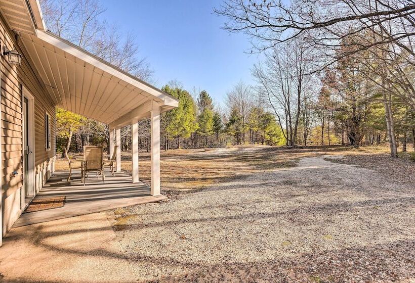 Secluded Bear Lake Getaway W/ Fire Pit & Porch!