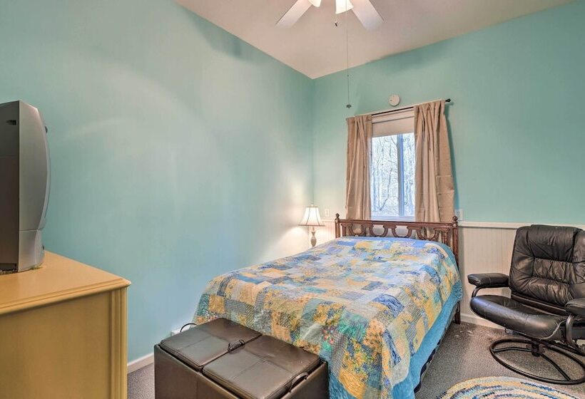 Secluded Bear Lake Getaway W/ Fire Pit & Porch!