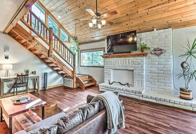 Spacious Home: Gateway To Bass Lake & Yosemite!
