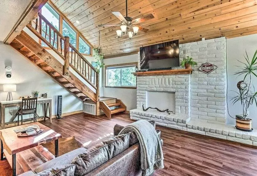 Spacious Home: Gateway To Bass Lake & Yosemite!