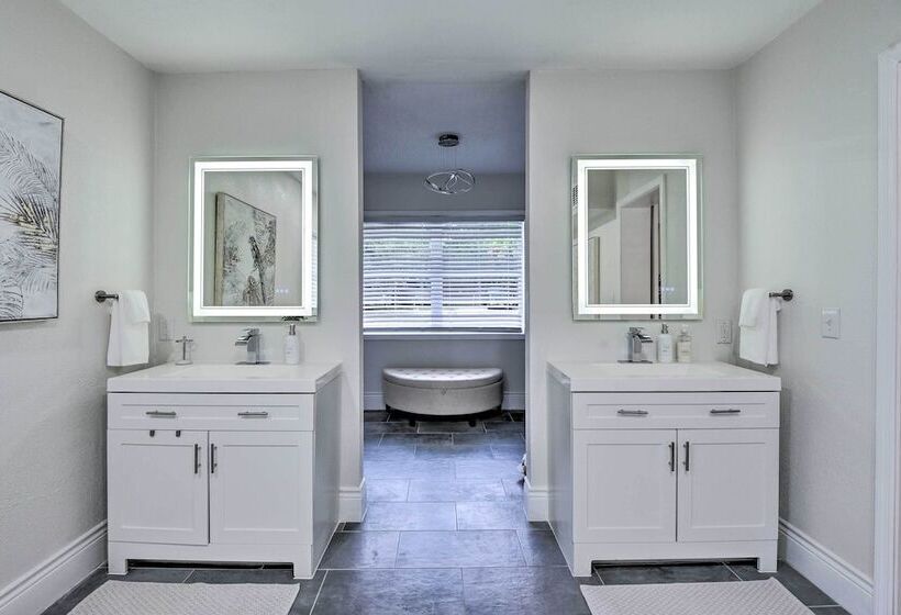 The Melrose Sarasota  W/ Large Private Lanai