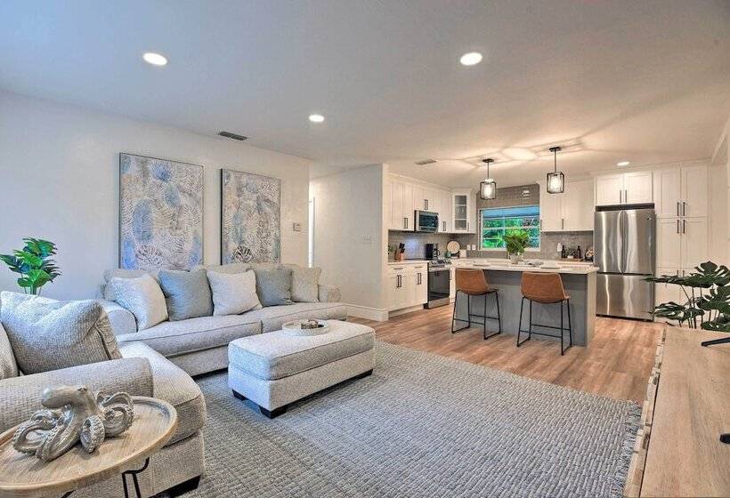 The Melrose Sarasota  W/ Large Private Lanai