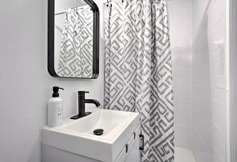 The Melrose Sarasota  W/ Large Private Lanai