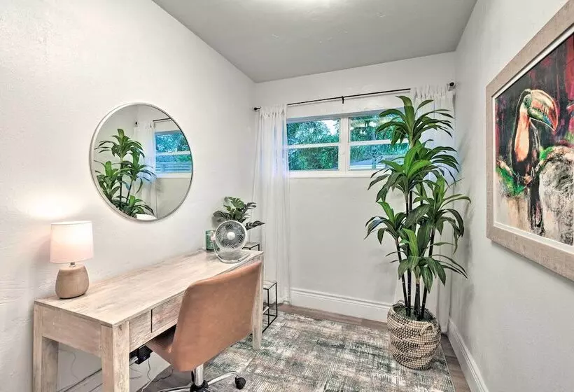 The Melrose Sarasota  W/ Large Private Lanai