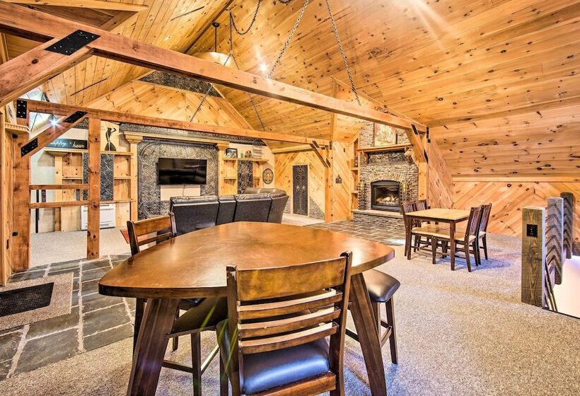 Timberland Estates  Cabin: Close To Trails!