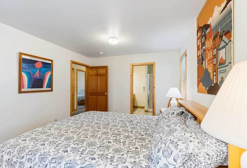 Truckee Mountain Home < 8 Mi To Donner Lake!