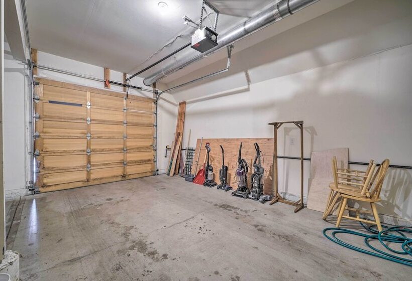 Truckee Mountain Home < 8 Mi To Donner Lake!