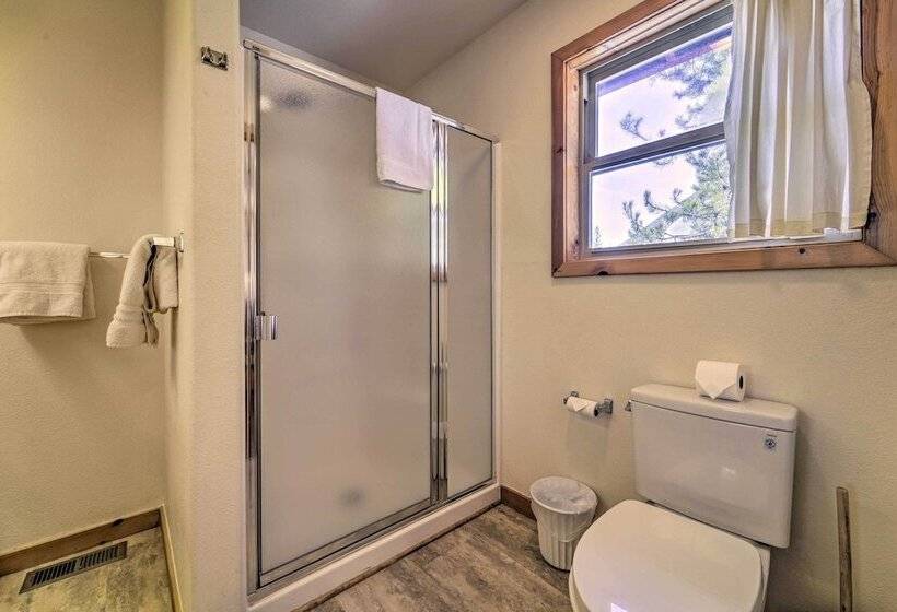 Truckee Mountain Home < 8 Mi To Donner Lake!