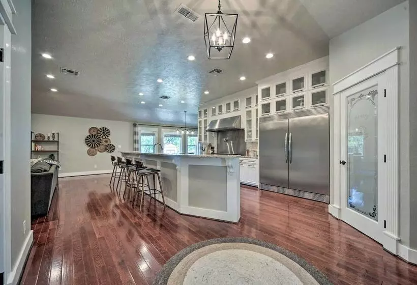 Buda Home W/ Deck & Fire Pit   15 Mi To Austin!