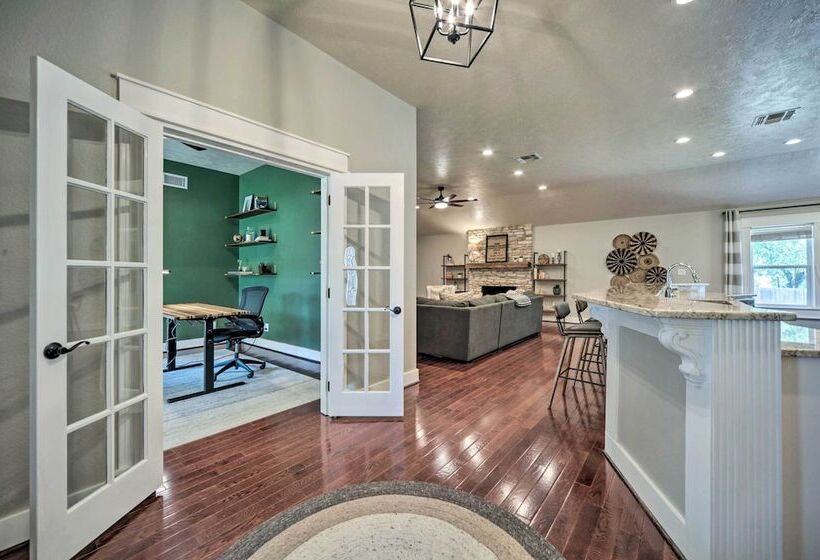 Buda Home W/ Deck & Fire Pit   15 Mi To Austin!