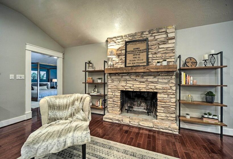 Buda Home W/ Deck & Fire Pit   15 Mi To Austin!