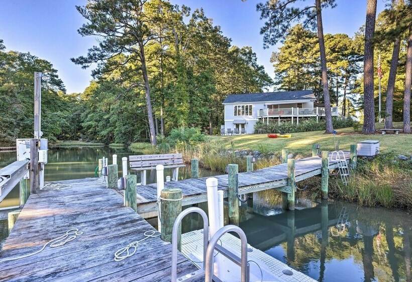 Waterfront Home In Quiet Cove: Kayaks On Site